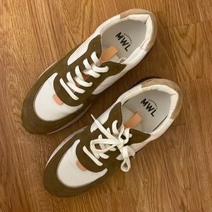 Never worn Madewell sneaker